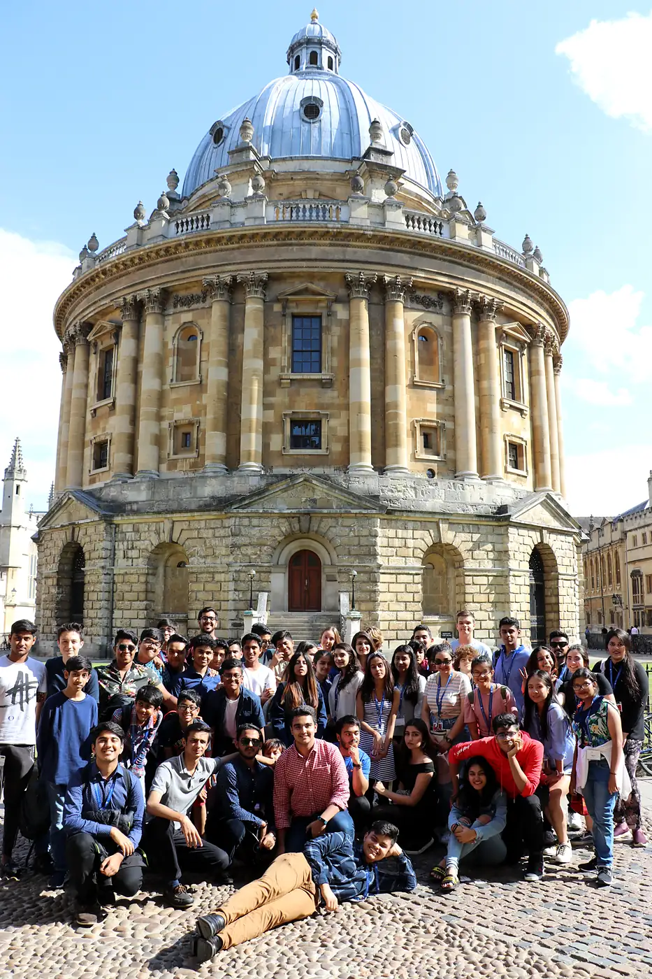 Oxford Summer Programme students in Radcliffe Square, Oxford